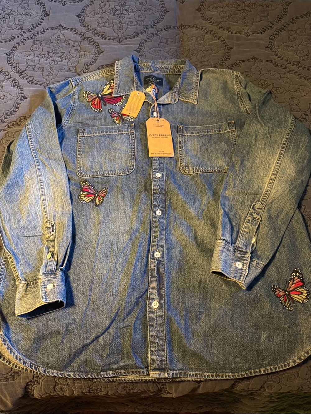 Lucky Brand Blue Denim Button-Up Shirt with Butterfly Embroidery Sz L RARE - Picture 2 of 11